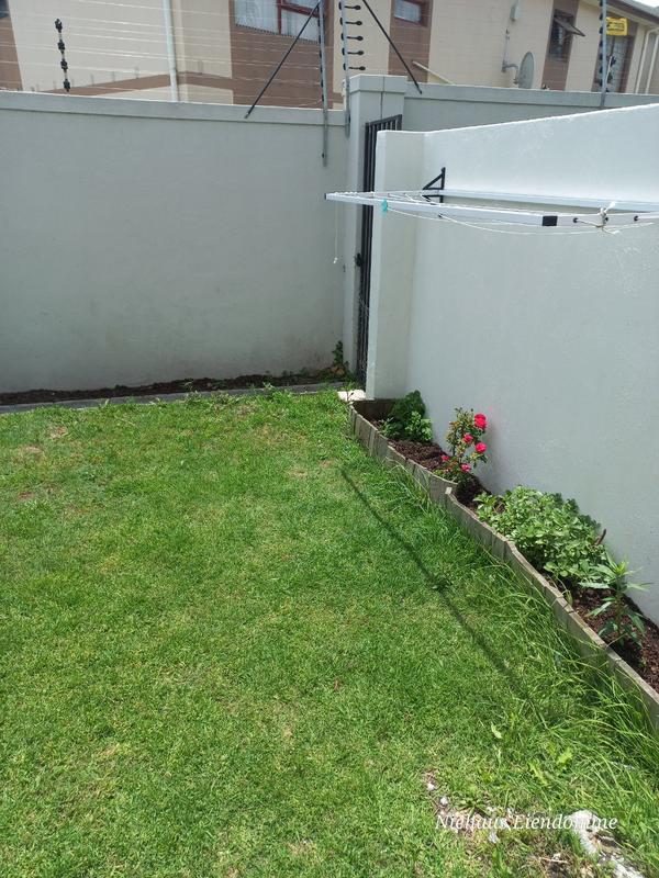 To Let 2 Bedroom Property for Rent in Whispering Pines Western Cape